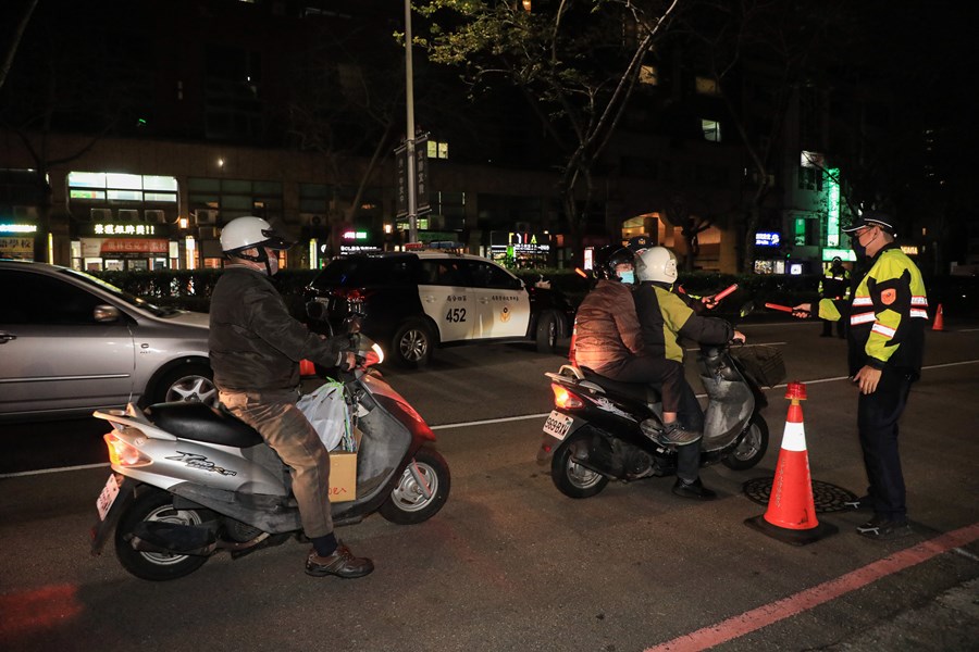 視察執行「掃除『醉』犯專案及取締酒後駕車大執法專案」