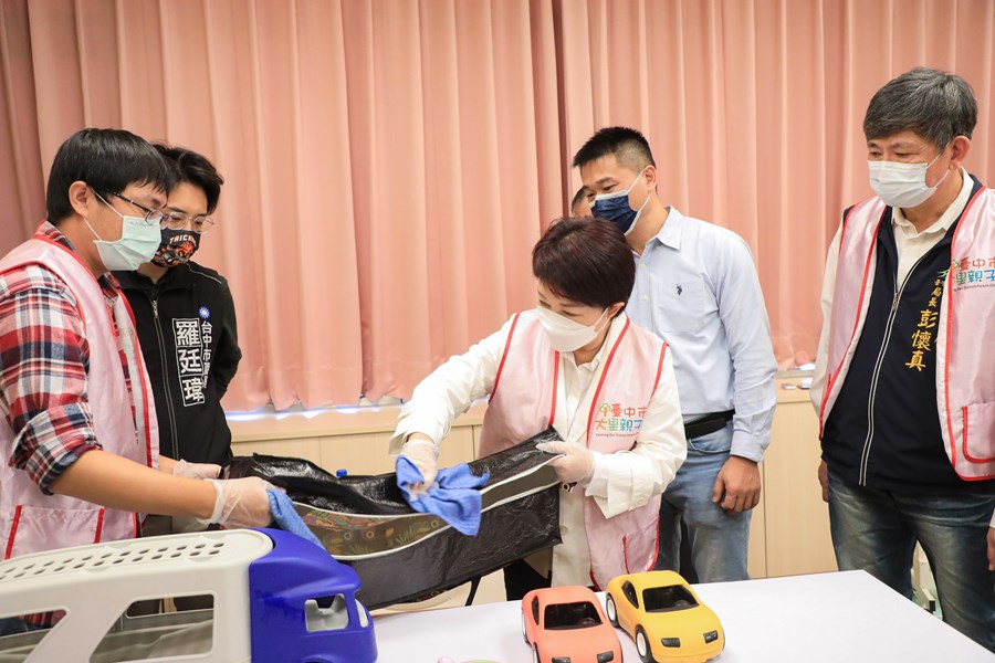 防疫期間巡視大里親子館