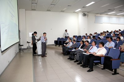 中興大學舉辦「2012從IT(資訊科技)到ET(能源科技)論壇：臺灣邁向能源科技國的關鍵」