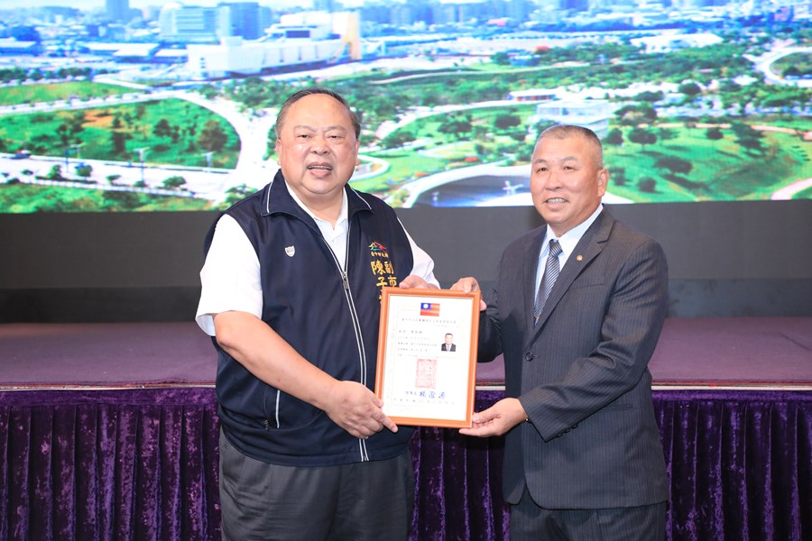 台中市商業發展促進會第七屆第二次會員饗宴(夏季)及頒發第七屆理監事當選證書