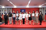 111年度教育部獎勵國民中小學推動閱讀績優學校團體及個人評選獲獎單位--閱讀推手個人獎大合照