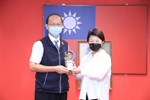 獻獎-台中市政府110年度辦理技術及職業教育成效優等--台中市政府教育局
