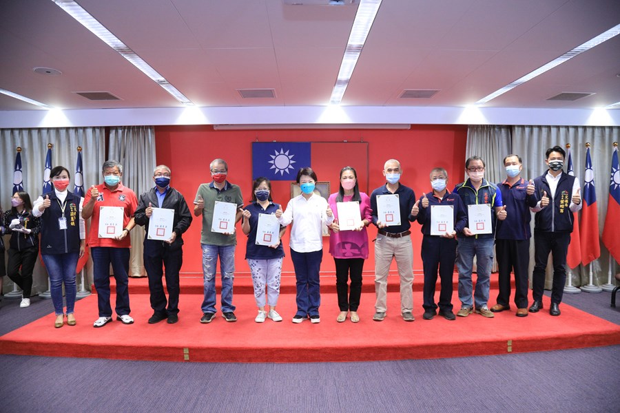 111年度臺中市優良計程車駕駛人表揚-大合照