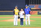 WBC世界棒球經典賽官辦熱身賽開球(中華隊 vs 中信兄弟)TSAI (48)