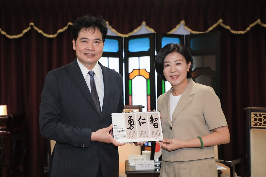 日本宮崎縣議會日台友好議員連盟星原透會長蒞府拜會 (46)