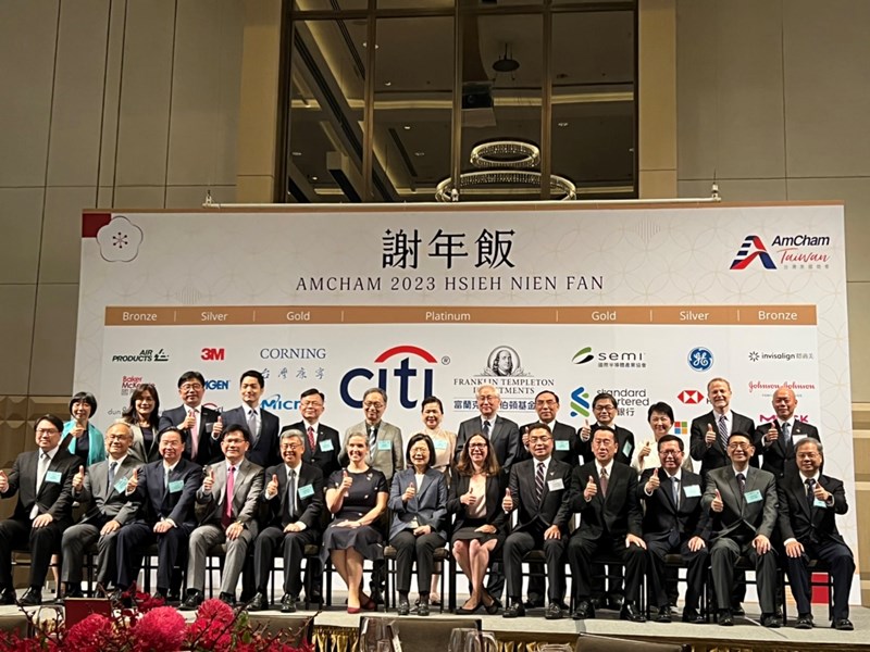 盧市長出席台灣美國商會2023年謝年飯晚宴 (1)