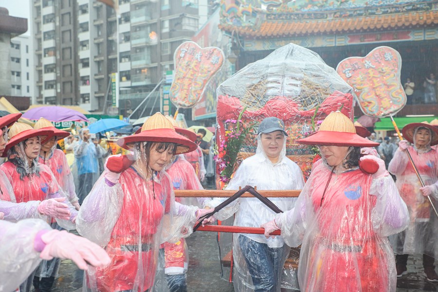 旱溪媽祖遶境十八庄起駕儀式 (39)