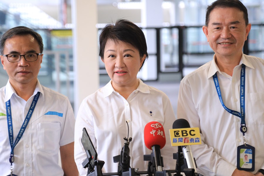 歡慶台中捷運通車2週年 425比YA刷卡進站中捷免費搭--TSAI (51)