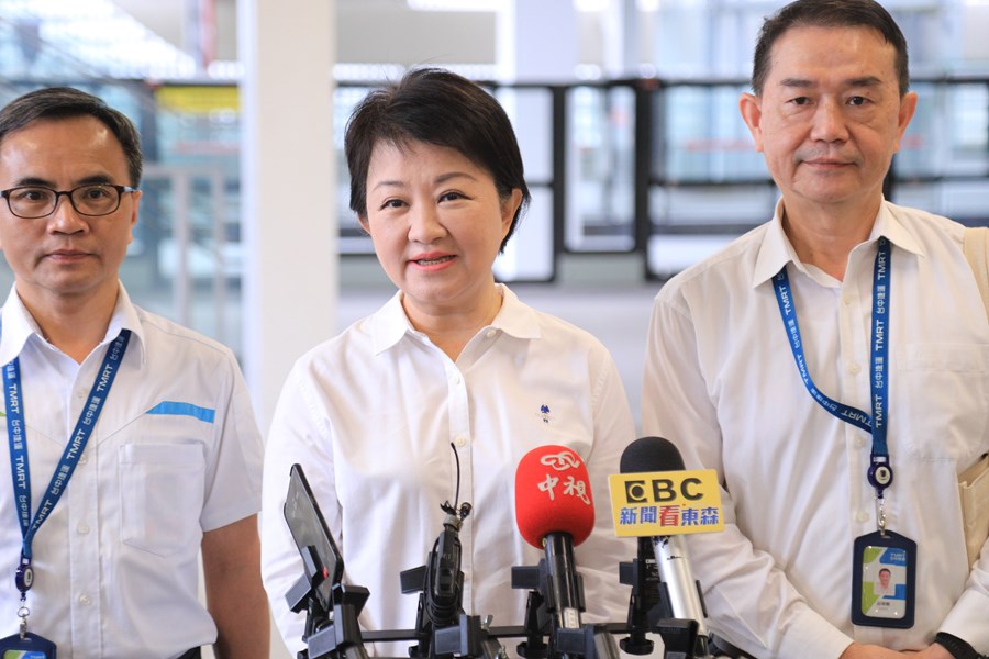 歡慶台中捷運通車2週年 425比YA刷卡進站中捷免費搭--TSAI (53)