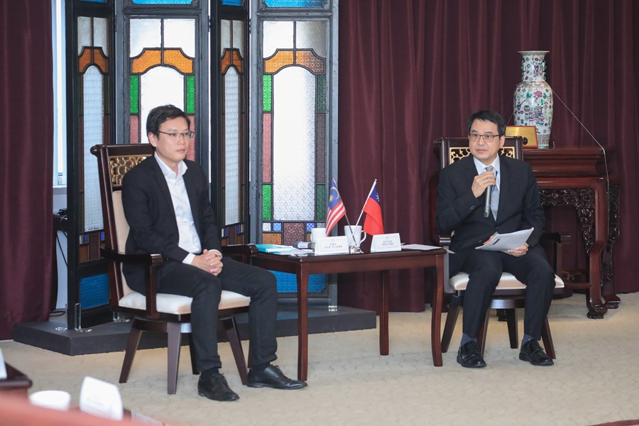 馬來西亞柔佛州李廷漢州行政議員一行蒞府拜會 (7)