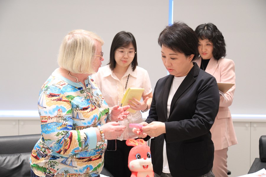 國際蘭馨交流協會國際總會(SI)主席等一行蒞府拜會市長--TSAI (34)