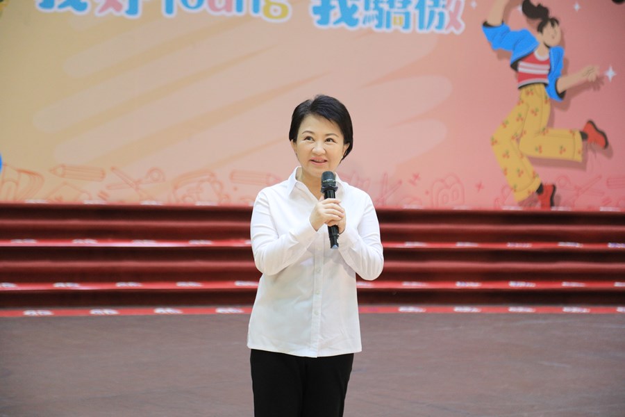 台中市111學年度中等以上學校模範生與市長合影--TSAI (7)