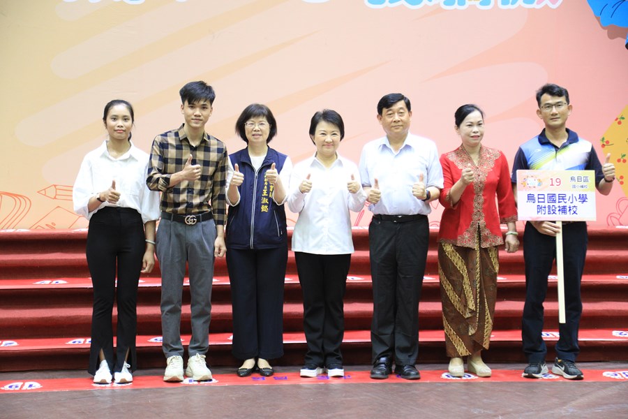 台中市111學年度中等以上學校模範生與市長合影--TSAI (31)