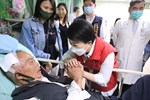 市長到中山附醫慰問捷運意外事故傷者3--TSAI