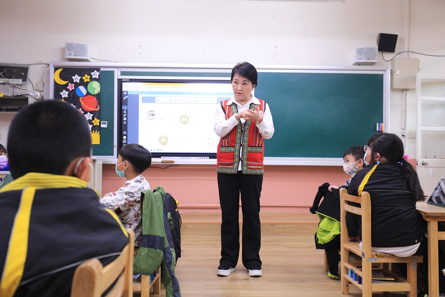 市長到梨山國中小關心學童教育--TSAI (37)