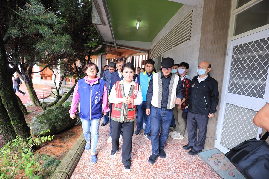 市長到梨山國中小關心學童教育--TSAI (45)