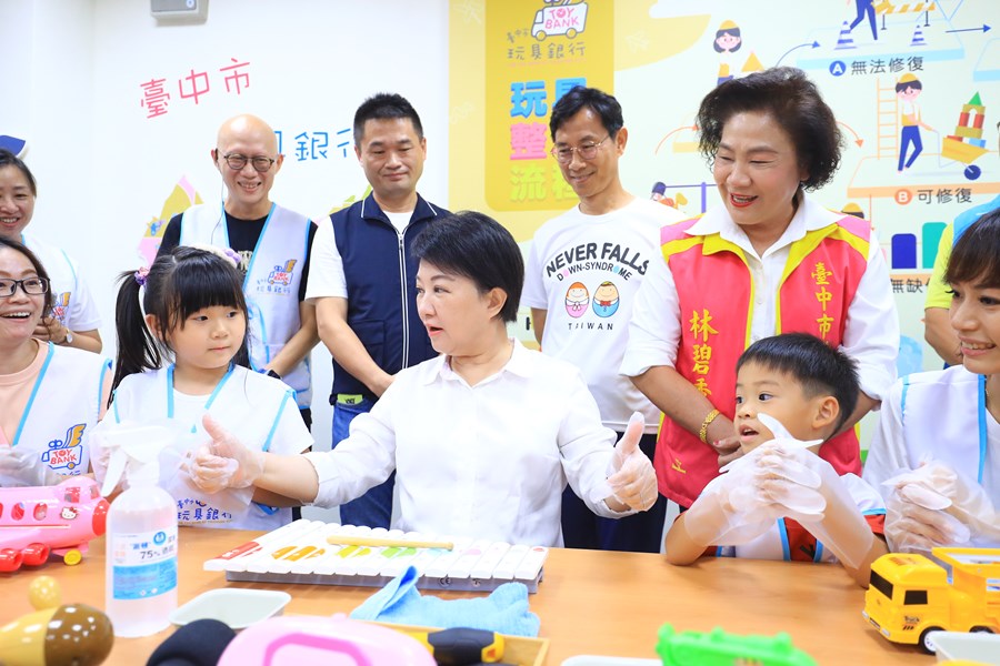 台中市玩具銀行開幕活動--TSAI (99)