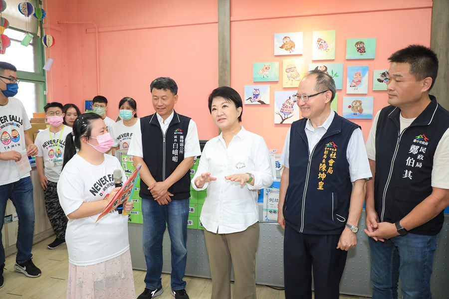 市長捐普發6000元 支持身障、長青族傳遞愛 (38)