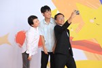 台中市111學年度高級中等以下學校畢業生市長獎合影活動(高中組)--TSAI (125)