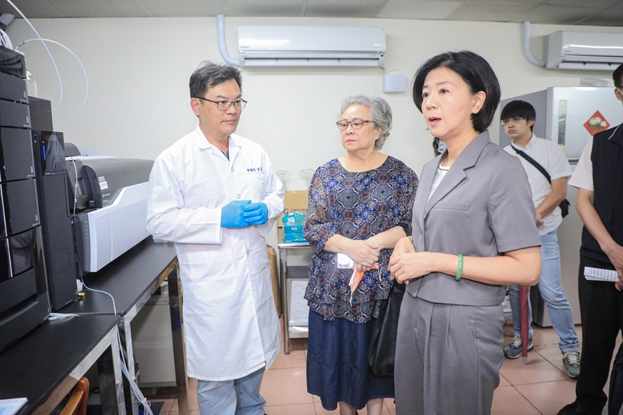 視察學校午餐食材安全監控作業 (9)