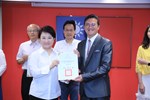 表揚112年度教育部獎勵國中小學推動閱讀績優學校團體及個人評選獲獎單位--閱讀磐石獎---葫蘆墩國小