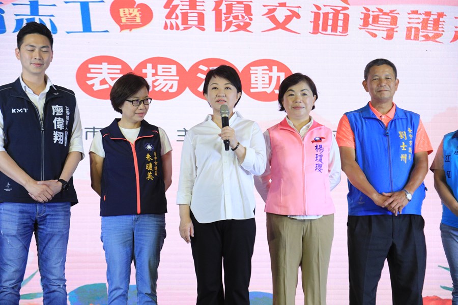 112年台中市績優教育志工暨績優交通導護志工表揚活動--TSAI (13)