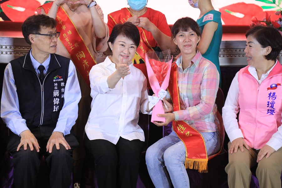 112年台中市績優教育志工暨績優交通導護志工表揚活動--TSAI (89)