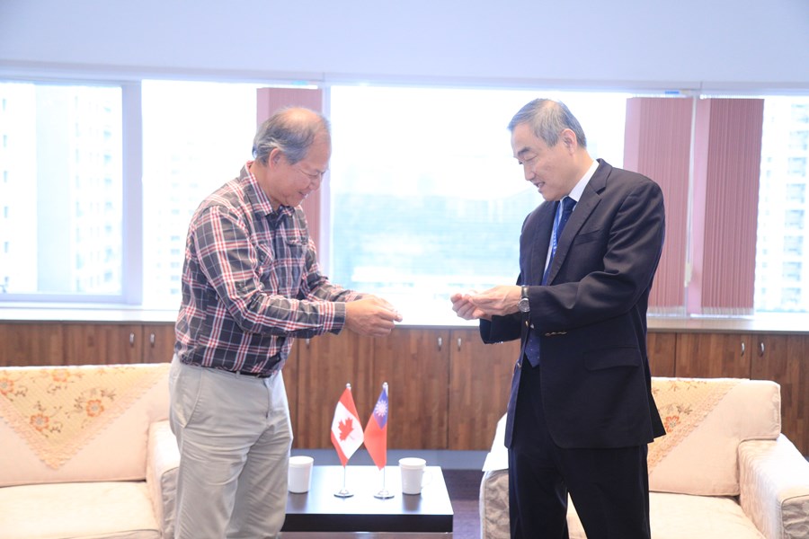 加拿大卑斯省本拿比市議會李燦明(Richard Lee)市議員一行蒞府拜會市府---TSAI (23)
