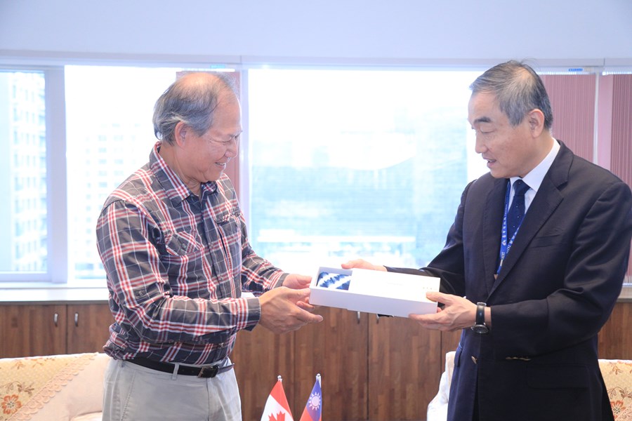 加拿大卑斯省本拿比市議會李燦明(Richard Lee)市議員一行蒞府拜會市府---TSAI (24)