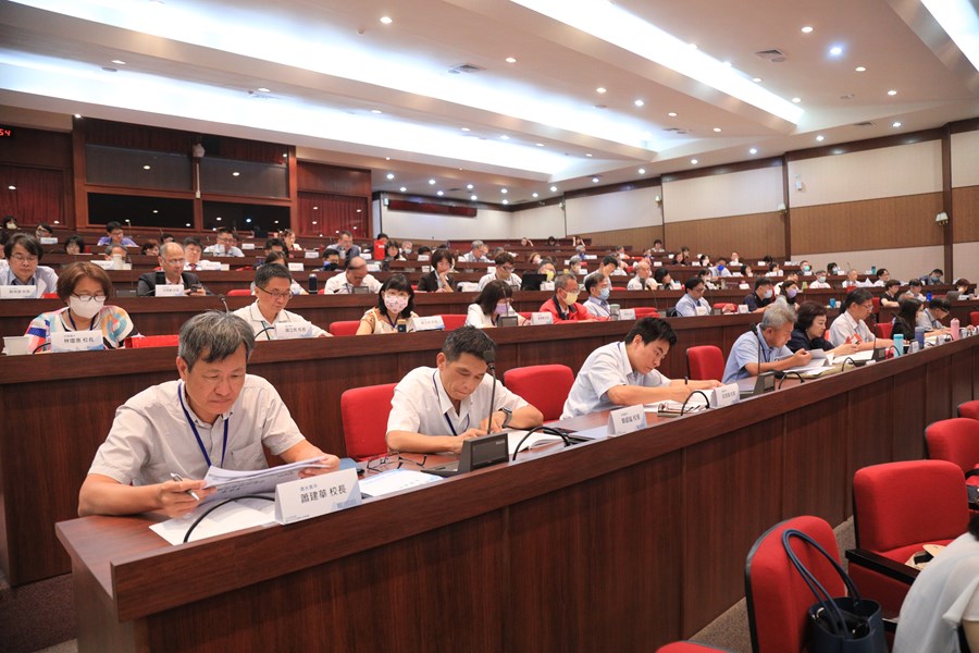 112學年度台中市公私立高級中等學校及國民中學校長會議--TSAI (7)