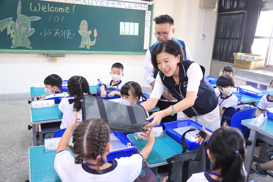 台中市北屯區廍子國小開學日視察--TSAI (13)