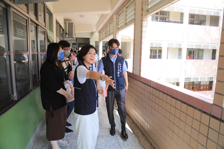 台中市北屯區廍子國小開學日視察--TSAI (14)