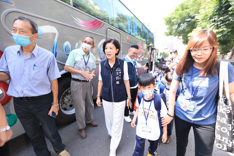 台中市北屯區廍子國小開學日視察--TSAI (42)