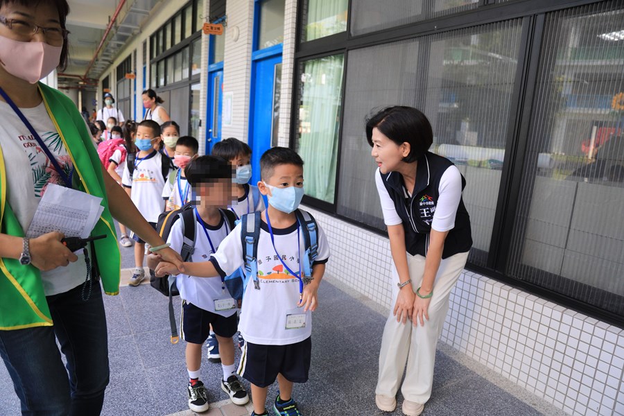 台中市北屯區廍子國小開學日視察--TSAI (4)