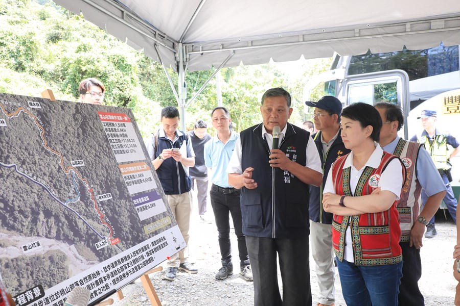 視察和平區雪山坑環線步道整建工程 (14)