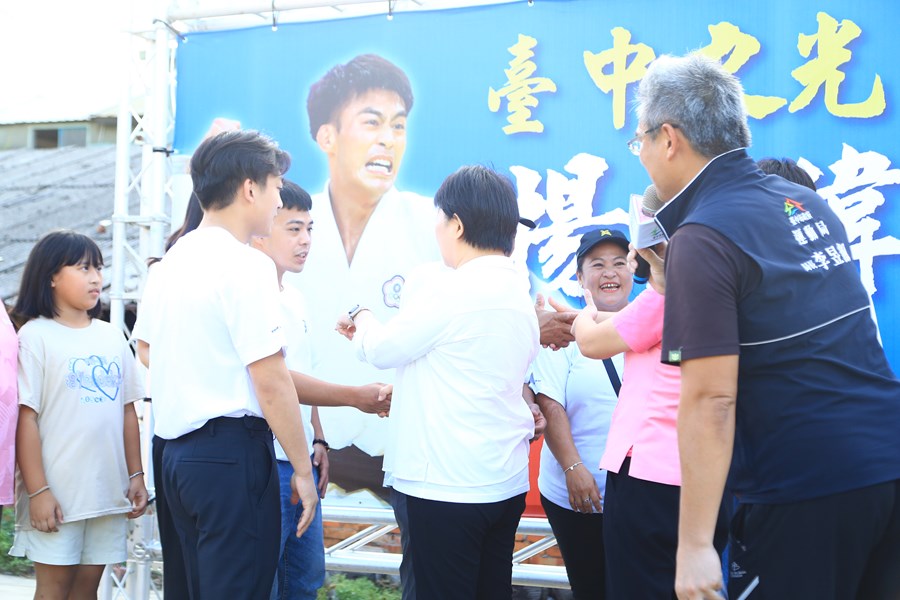 台中之光亞運金牌國手楊勇緯返國歡迎會--TSAI  (11)