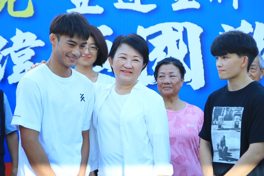台中之光亞運金牌國手楊勇緯返國歡迎會--TSAI  (56)