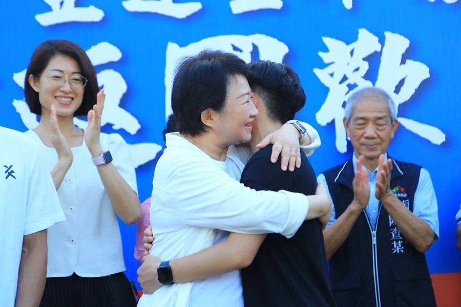 台中之光亞運金牌國手楊勇緯返國歡迎會--TSAI  (59)