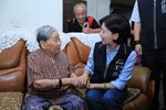 致贈百歲人瑞-太平區趙國瓊老夫人重陽禮金--TSAI (7)