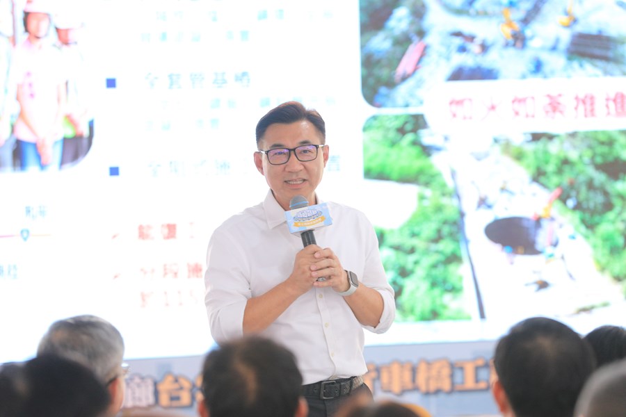 「鐵道路廊台3跨越自行車橋工程」完工視察祈福典禮--TSAI (60)