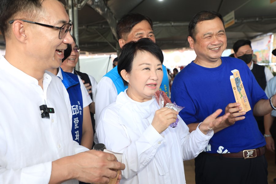 2023台中國際花毯節及農特產品行銷區開箱 (14)